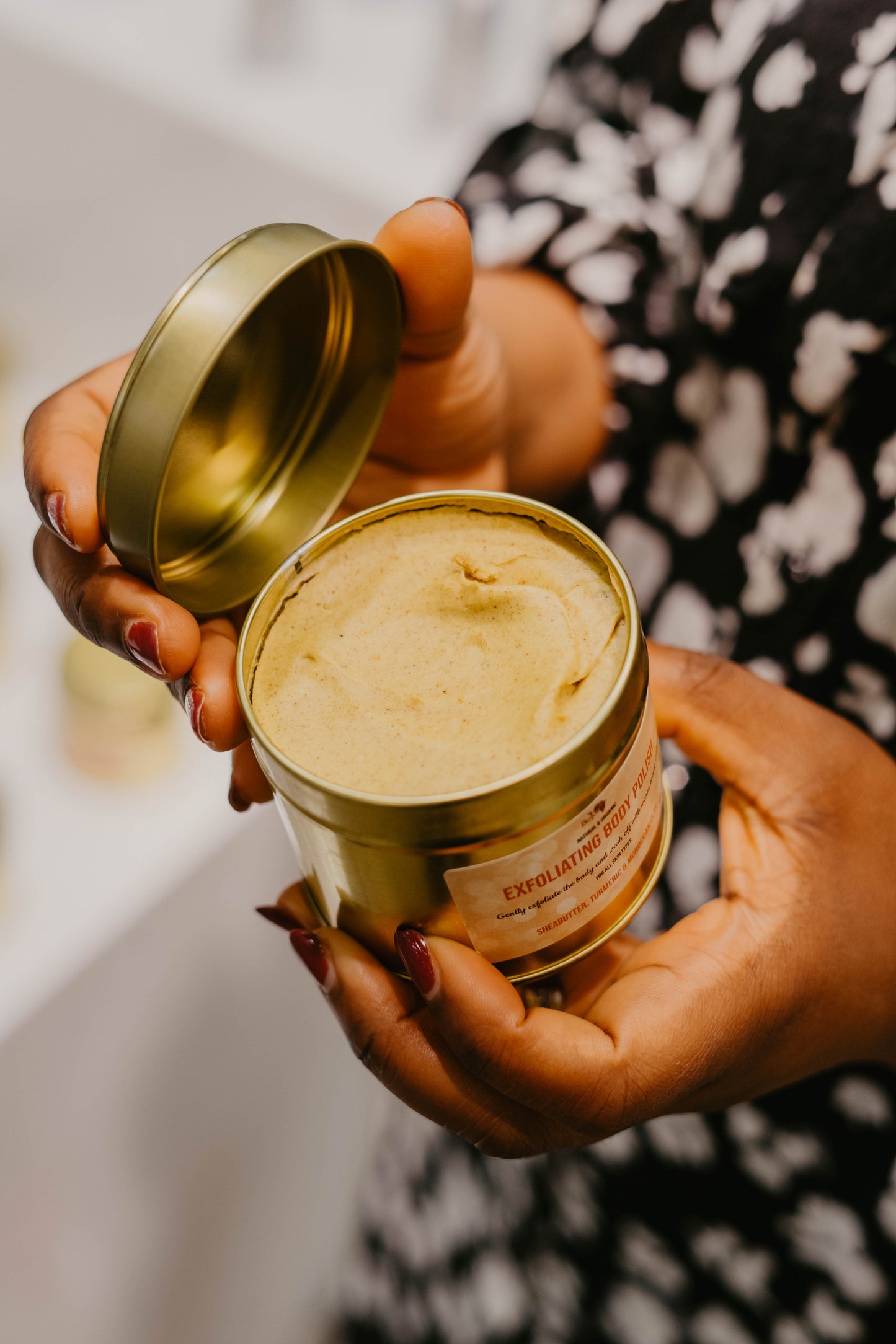 Turmeric exfoliating body polish