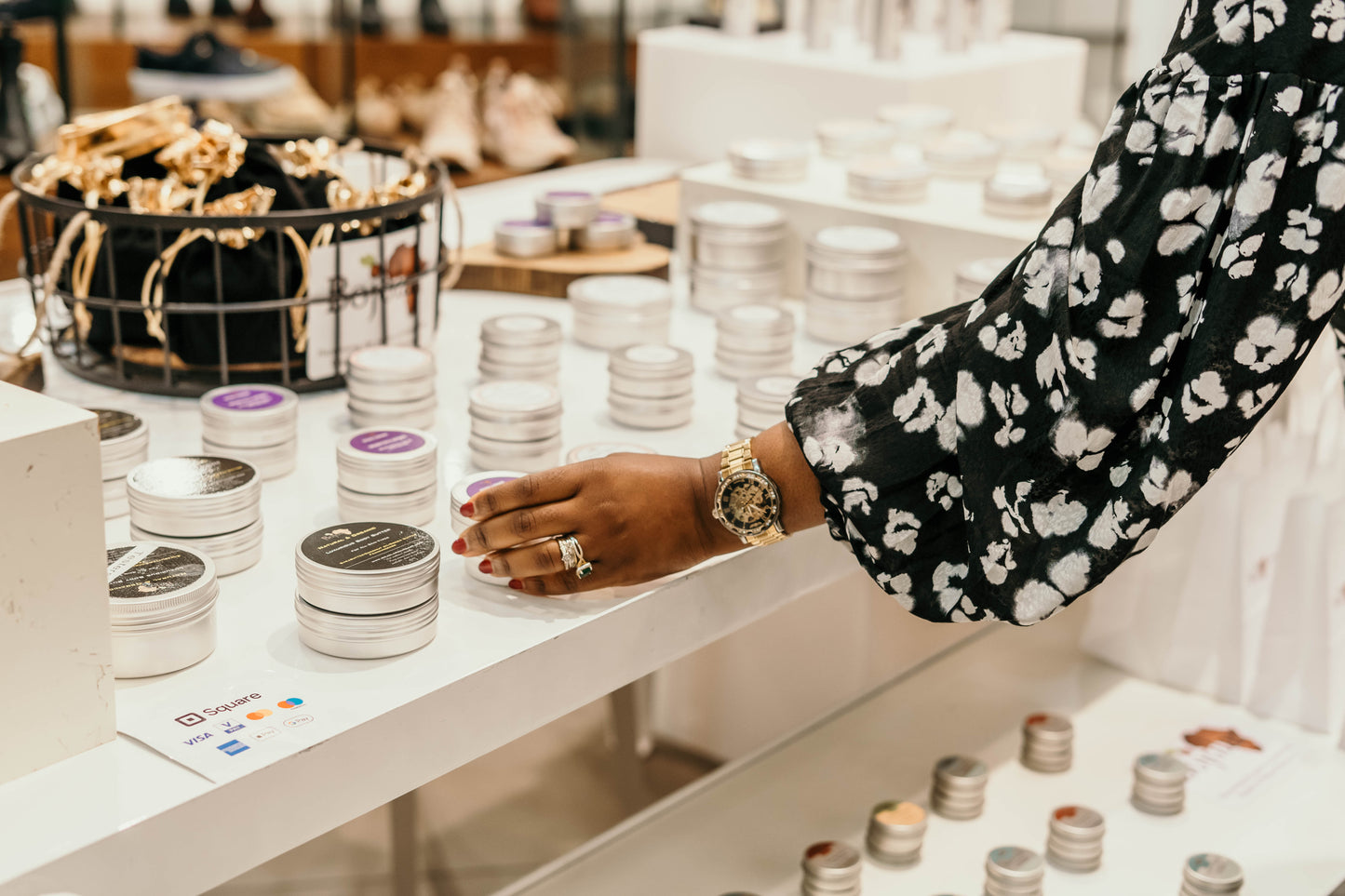 John Lewis & Partners Christmas Gift Box (Large)